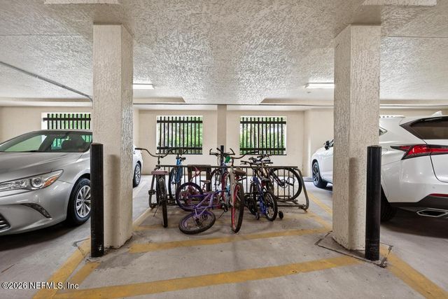 4480 DEERWOOD LAKE Parkway 431, Jacksonville, FL 32216