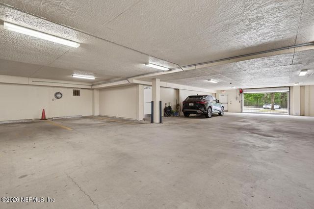 4480 DEERWOOD LAKE Parkway 431, Jacksonville, FL 32216