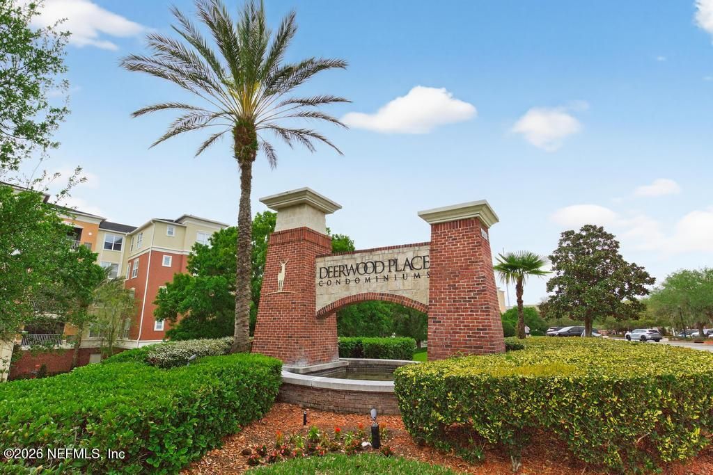 4480 DEERWOOD LAKE Parkway 431, Jacksonville, FL 32216