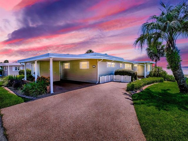 13 SUNRISE TRAIL, Fruitland Park, FL 34731