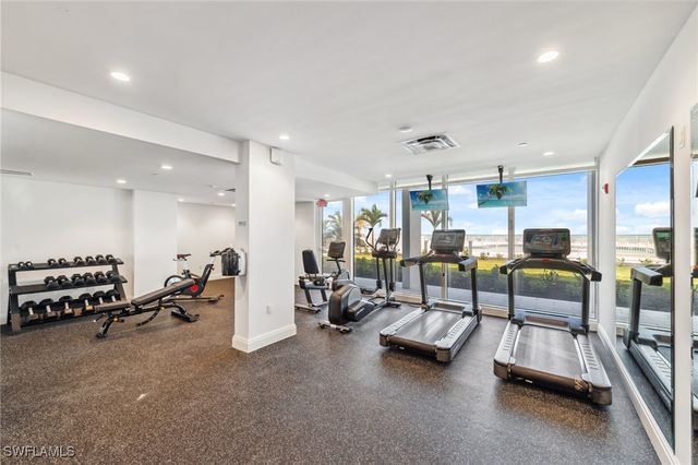 3443 Gulf Shore BLVD N 309, Naples, FL 34103