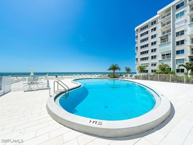 3443 Gulf Shore BLVD N 309, Naples, FL 34103