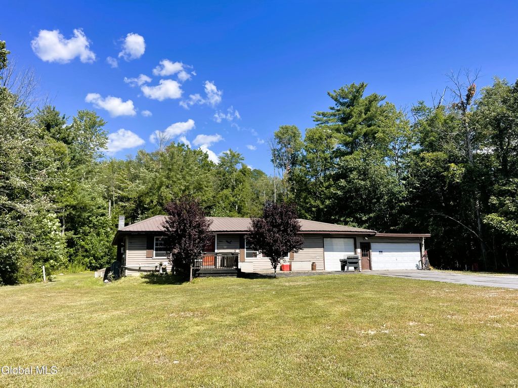 3841 State Highway 30, Mayfield, NY 12010