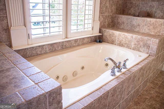 3094 Walkers Falls Way, Buford, GA 30519