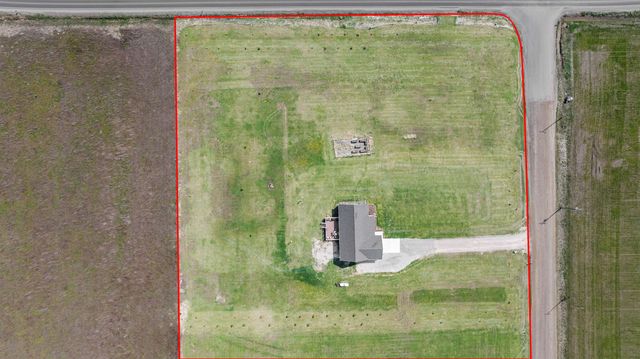 1985 Winslow Road, Attica, MI 48412