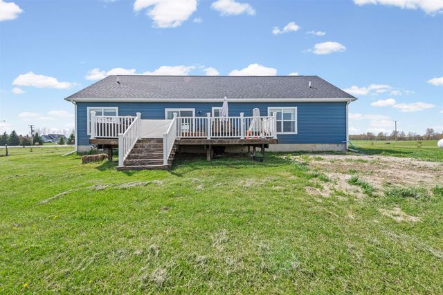 1985 Winslow Road, Attica, MI 48412