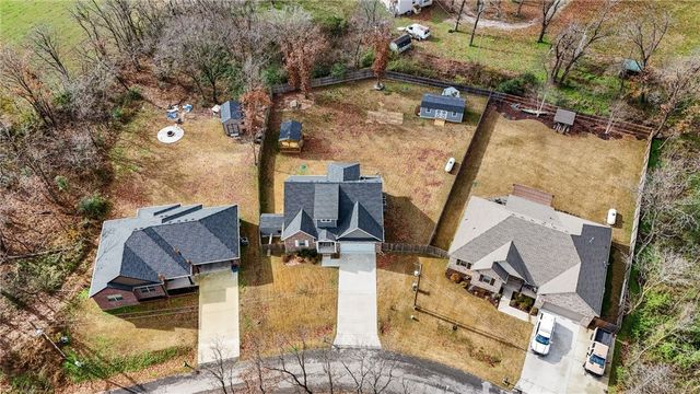 16 Francis Lane, Bella Vista, AR 72715