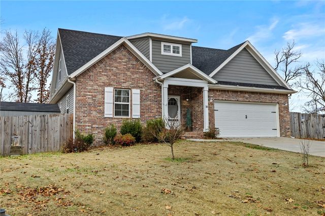 16 Francis Lane, Bella Vista, AR 72715