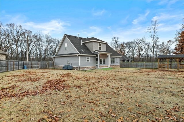 16 Francis Lane, Bella Vista, AR 72715