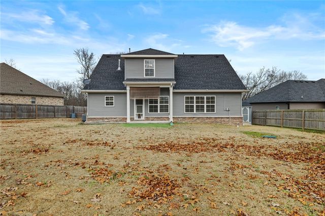 16 Francis Lane, Bella Vista, AR 72715