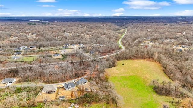 16 Francis Lane, Bella Vista, AR 72715