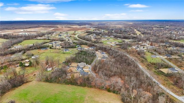 16 Francis Lane, Bella Vista, AR 72715