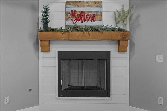 16 Francis Lane, Bella Vista, AR 72715