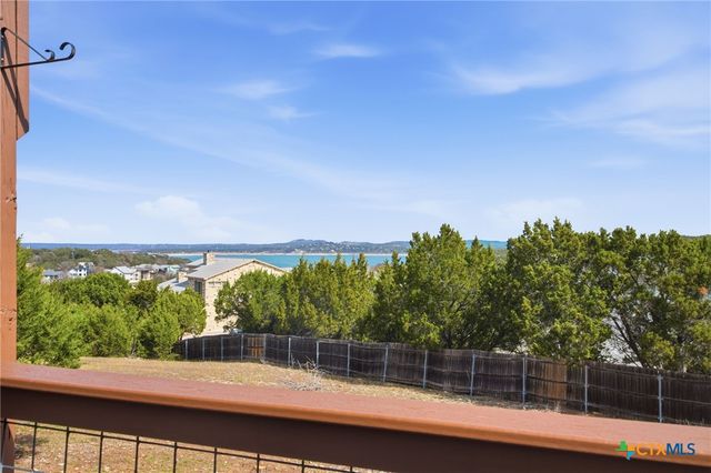 1122 Highland Terrace Drive, Canyon Lake, TX 78133