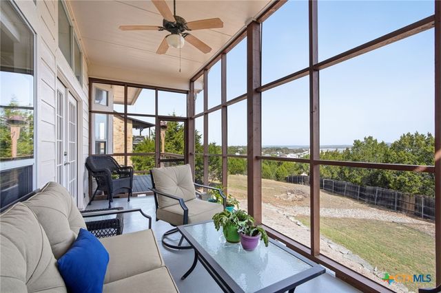 1122 Highland Terrace Drive, Canyon Lake, TX 78133