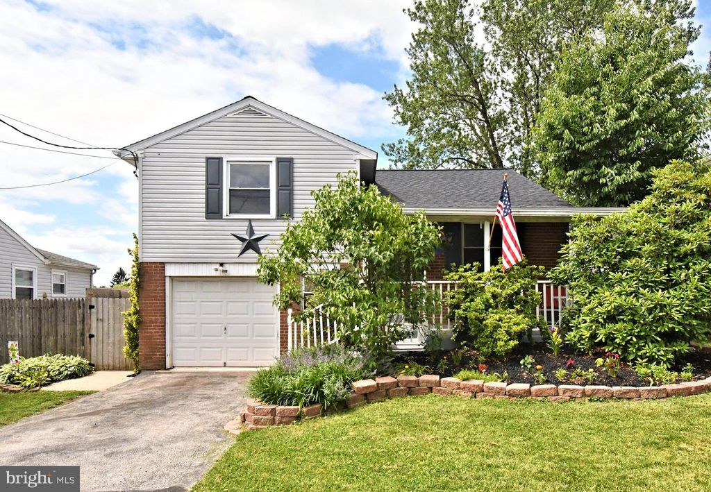 189 ANTHONY WAYNE DR., Pottstown, PA 19464