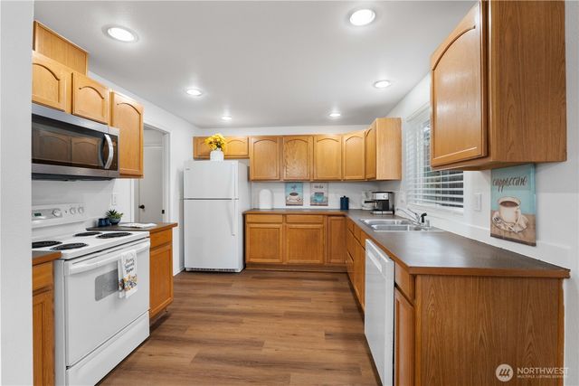 5035 Pacific Avenue, Tacoma, WA 98408