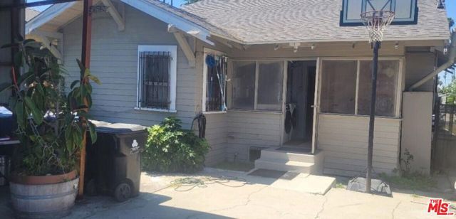 5102 Cimarron Street, Los Angeles, CA 90062