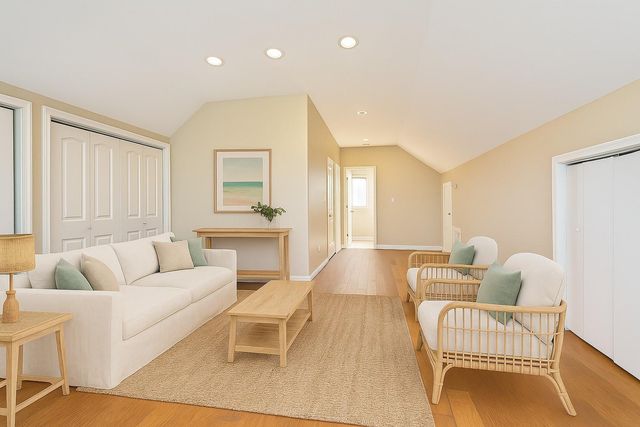 1640 Windsong Way, Tiki Island, TX 77554