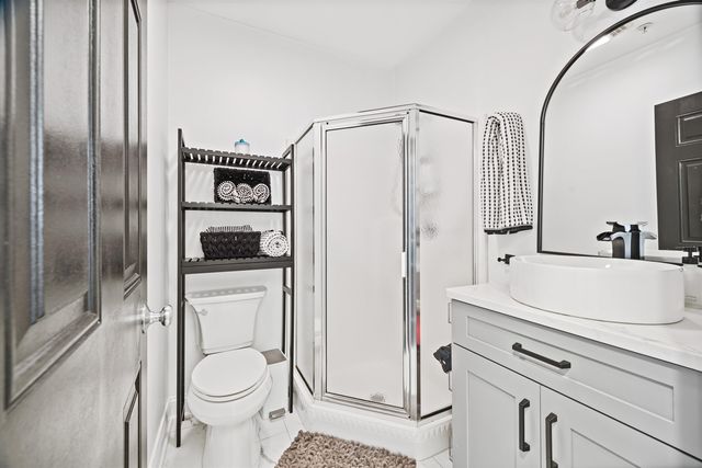 159 State St Apt 2A, Portsmouth, NH 03801