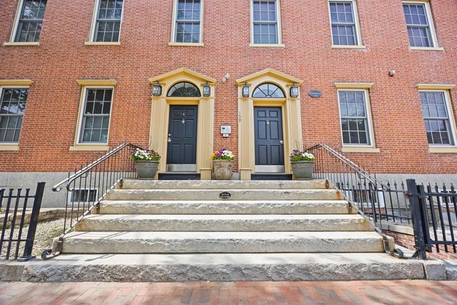 159 State St Apt 2A, Portsmouth, NH 03801