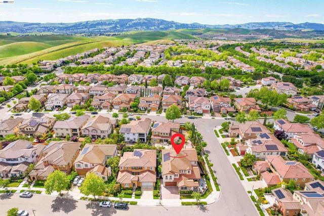 7800 Kennard Ln, San Ramon, CA 94582