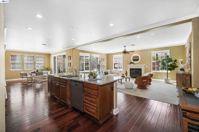 7800 Kennard Ln, San Ramon, CA 94582