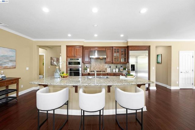 7800 Kennard Ln, San Ramon, CA 94582