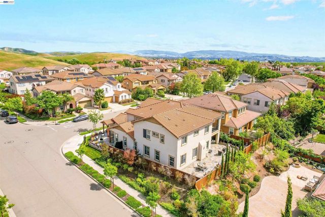 7800 Kennard Ln, San Ramon, CA 94582