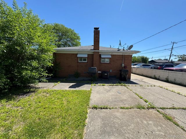 8847 WOODBINE, Redford Charter Township, MI 48239