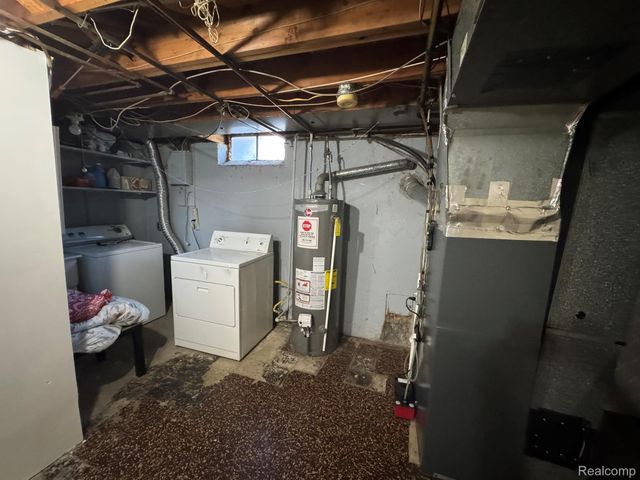 8847 WOODBINE, Redford Charter Township, MI 48239