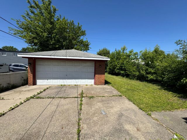 8847 WOODBINE, Redford Charter Township, MI 48239