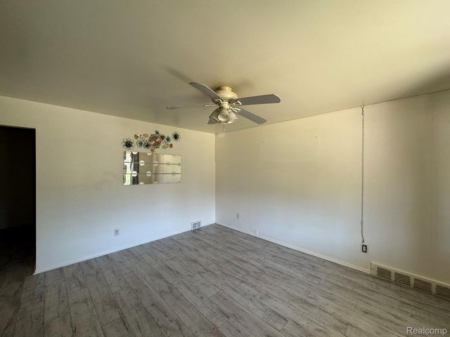 8847 WOODBINE, Redford Charter Township, MI 48239