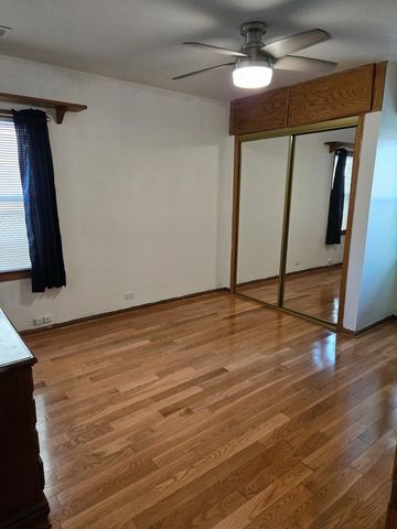 4325 W 99th Place, Oak Lawn, IL 60453