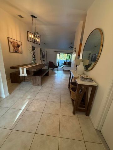 24 Winchmore Lane 24, Boynton Beach, FL 33426
