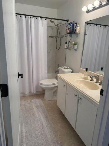 24 Winchmore Lane 24, Boynton Beach, FL 33426