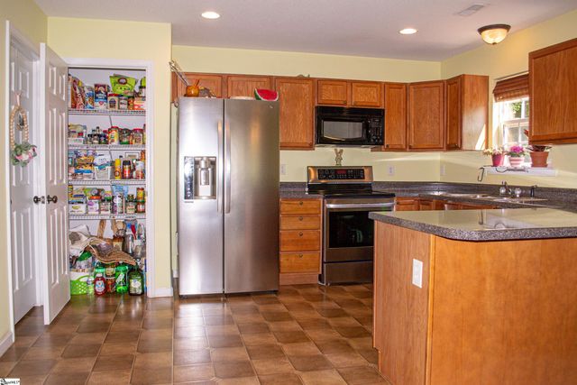 32 Cardinal Creek Drive, Greenville, SC 29607