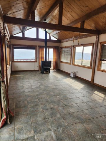 141 Shuck Creek Road, White Bird, ID 83554