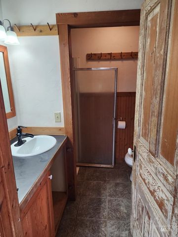 141 Shuck Creek Road, White Bird, ID 83554
