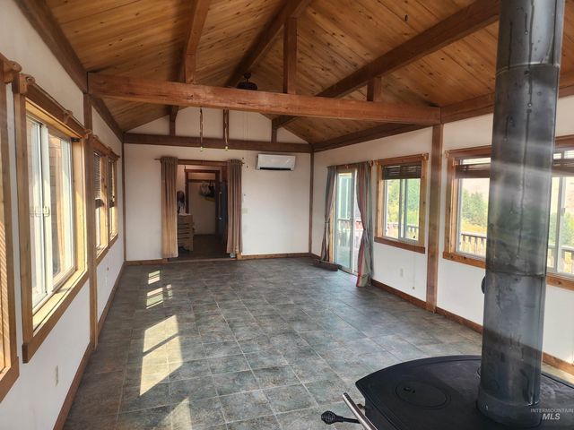 141 Shuck Creek Road, White Bird, ID 83554