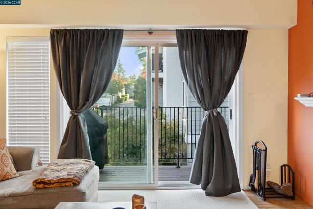 1089 Wesley Ct. 8, Walnut Creek, CA 94597