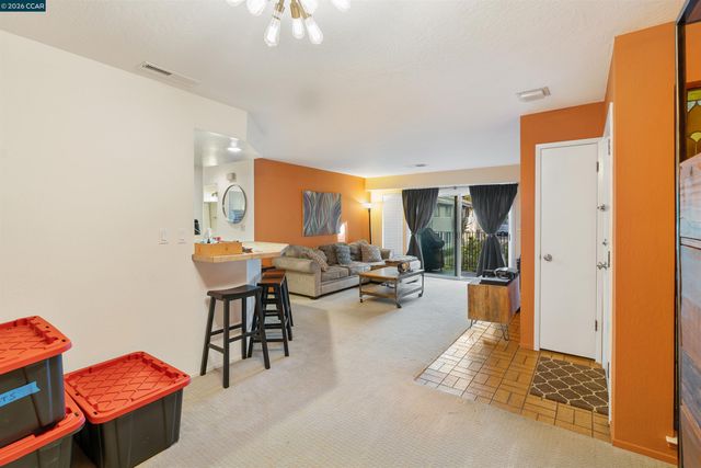 1089 Wesley Ct. 8, Walnut Creek, CA 94597