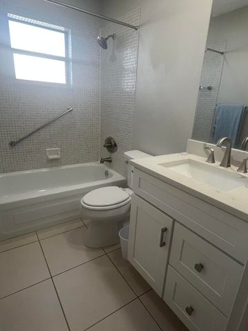 93 Normandy B, Delray Beach, FL 33484