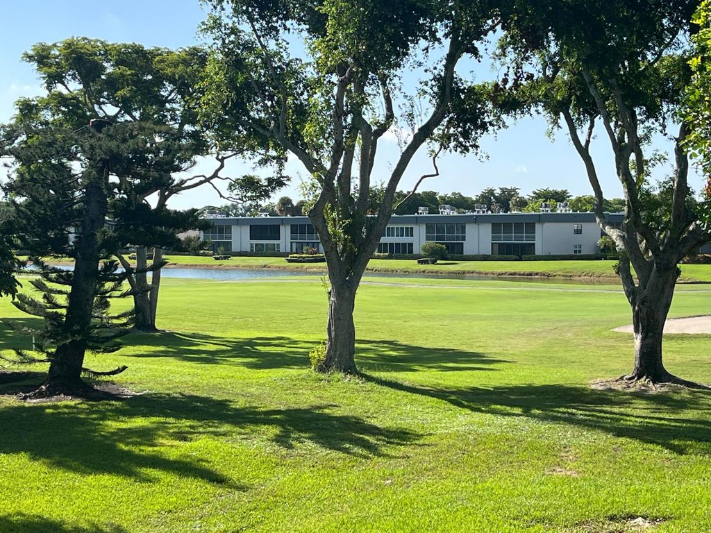 93 Normandy B, Delray Beach, FL 33484