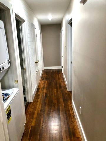 1221 S Austin Ave, Georgetown, TX 78626