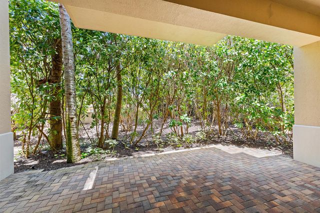 605 Del Sol Circle, Tequesta, FL 33469