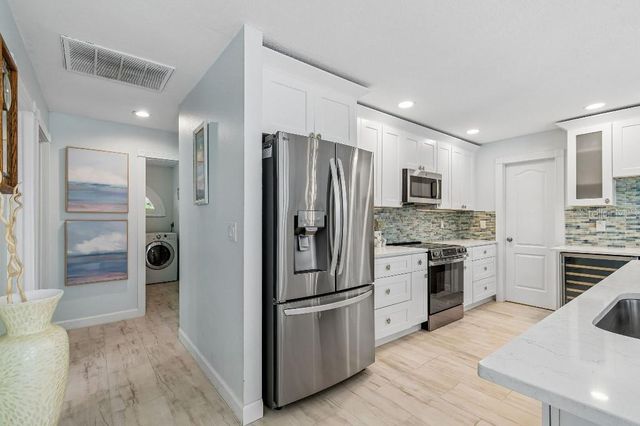 4627 TRAILS DRIVE, Sarasota, FL 34232