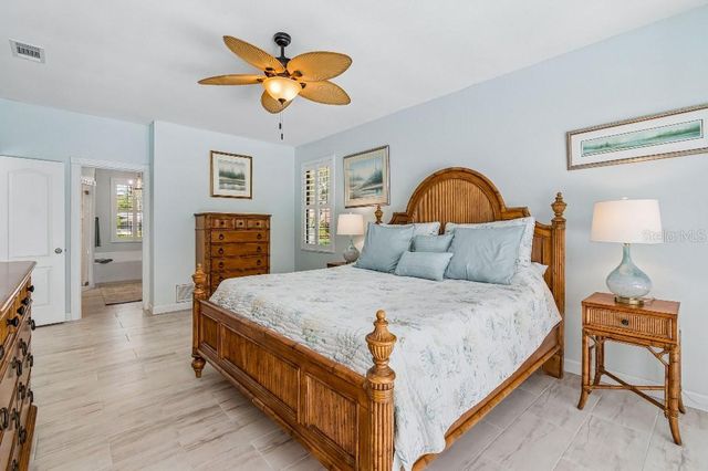 4627 TRAILS DRIVE, Sarasota, FL 34232