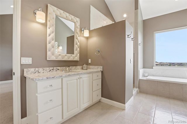 27165 E Long Place, Aurora, CO 80016