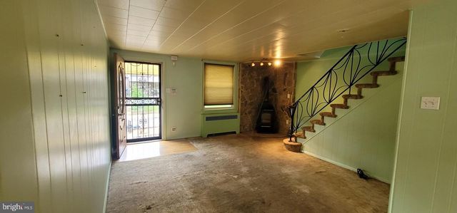 2061 SIMON ST, Philadelphia, PA 19124